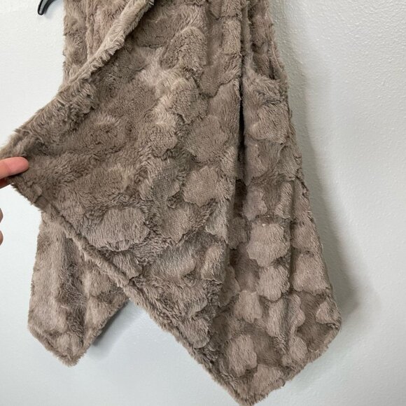 Elevenses Faux Fur Vest Womens Small‎ Brown Asymmetric Open Front Sleeveless - Picture 4 of 9